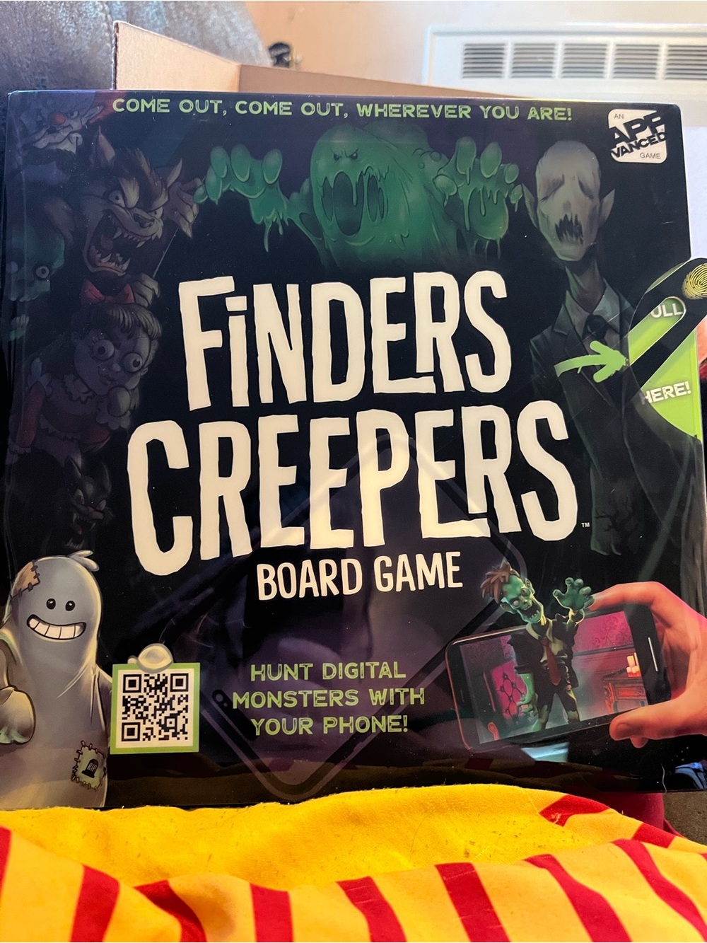 Finders Keepers Finders Creepers Board Game - Black & Green